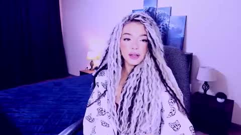 NoraSun online show from December 2025 06:12:02 PM