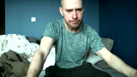 norbertopl87 online show from April 2026 07:07:01 AM