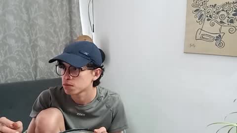 Norehg online show from October 2025 09:15:02 PM