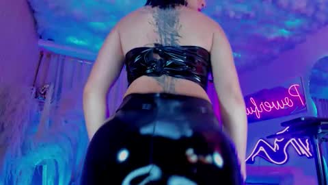 Snapshot of norland23 chatting on December 2025 05:18:02 PM norland23 online show from December 2025 05:18:02 PM