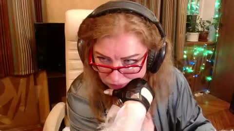 miss Tress online show from July 2026 09:32:02 PM