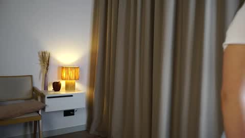 Snapshot of normahallsted chatting on November 2025 06:41:02 PM Lina online show from November 2025 06:41:02 PM