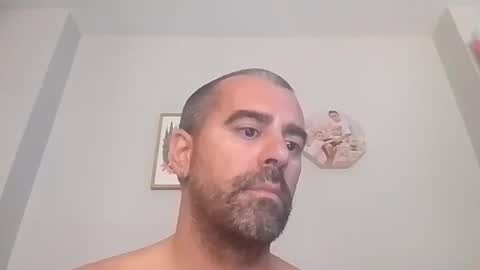 Snapshot of normalito42 chatting on September 2025 11:47:02 AM NORMALITO online show from September 2025 11:47:02 AM