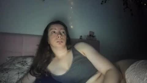 Emily snow online show from March 2026 05:44:01 AM