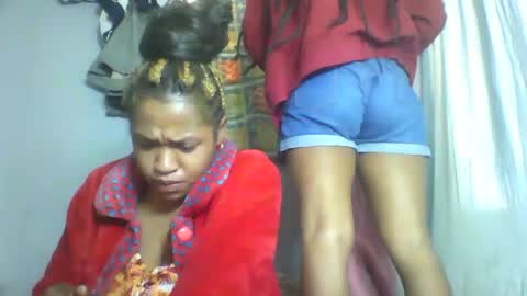 nosminah01 online show from September 2025 08:02:02 AM