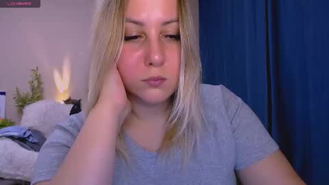 Snapshot of not_nakedcat chatting on November 2025 03:58:01 PM hi glad to chat online show from November 2025 03:58:01 PM