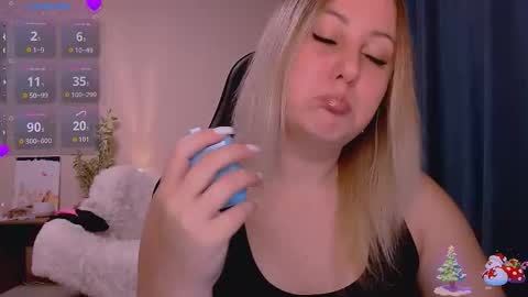 hi glad to chat online show from December 2025 09:33:02 PM