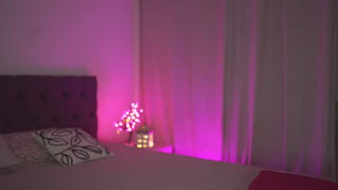 Tina online show from February 2025 09:45:02 PM