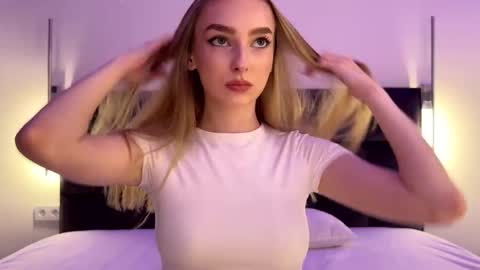 Goldie online show from October 2025 04:02:02 PM