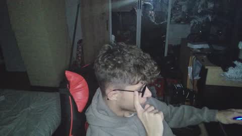 Snapshot of notspace_721128 chatting on December 2024 05:37:01 PM NotSpace online show from December 2024 05:37:01 PM