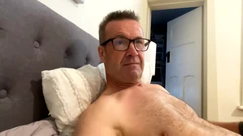 Snapshot of nottsaust chatting on December 2024 12:19:02 AM Nottsaust online show from December 2024 12:19:02 AM