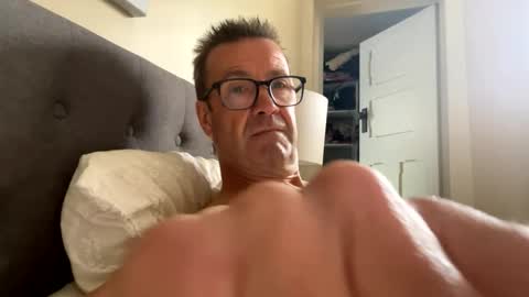 Snapshot of nottsaust chatting on October 2025 12:23:01 AM Nottsaust online show from October 2025 12:23:01 AM