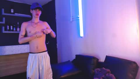 Snapshot of nova_salvadore chatting on January 2026 04:05:01 AM Nova Salvatore online show from January 2026 04:05:01 AM