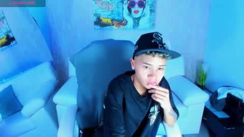 Snapshot of nova_sex1 chatting on October 2025 05:20:02 AM nova online show from October 2025 05:20:02 AM