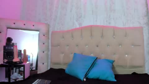 Snapshot of nova_sex1 chatting on November 2025 04:50:02 AM nova online show from November 2025 04:50:02 AM