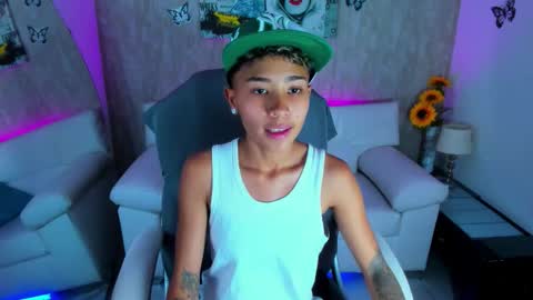 Snapshot of nova_sex1 chatting on November 2025 04:10:02 PM nova online show from November 2025 04:10:02 PM