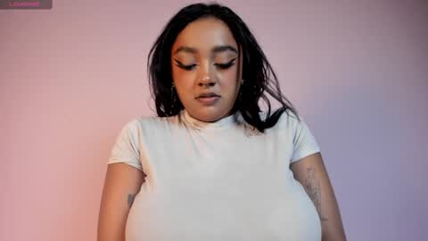 Snapshot of nova_swan chatting on January 2025 07:21:02 PM NOVA online show from January 2025 07:21:02 PM