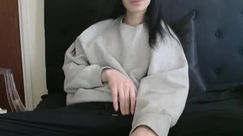 Olivia online show from January 2026 07:28:02 PM