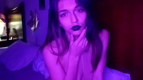 novalovelle online show from February 2026 05:00:02 AM