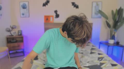 NovayBrian online show from October 2025 04:35:02 AM