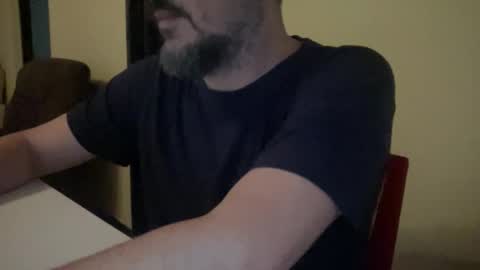 Snapshot of novio_muyalto chatting on November 2025 10:43:02 PM novio_muyalto online show from November 2025 10:43:02 PM