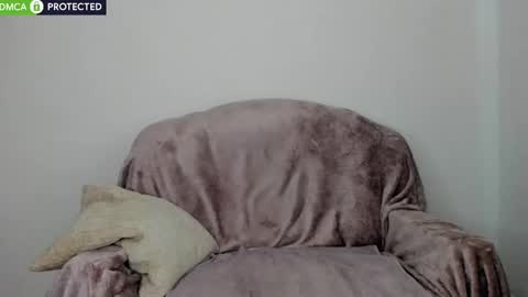 Snapshot of now_elly chatting on March 2025 10:13:02 AM Nowelly online show from March 2025 10:13:02 AM