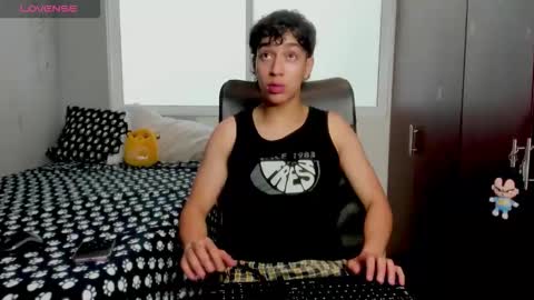 Noxx  online show from January 2026 06:02:02 PM