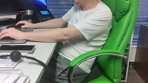 Snapshot of numlove chatting on June 2026 10:08:01 AM Slave for Mistress and Master online show from June 2026 10:08:01 AM