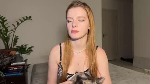 Snapshot of nura_foxx chatting on September 2025 12:55:01 AM nura_foxx online show from September 2025 12:55:01 AM