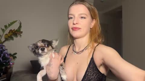 nura_foxx online show from February 2026 12:47:02 AM