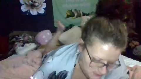 Snapshot of nutthousefunnyfarm chatting on December 2025 05:57:02 AM nutthousefunnyfarm online show from December 2025 05:57:02 AM