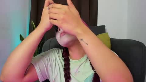 Snapshot of nyalgasai1 chatting on October 2025 11:22:02 PM Nia online show from October 2025 11:22:02 PM