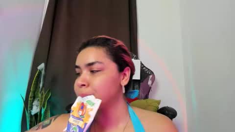 Snapshot of nyalgasai1 chatting on November 2025 10:37:02 AM Nia online show from November 2025 10:37:02 AM