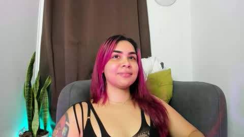 Snapshot of nyalgasai1 chatting on January 2026 01:29:01 AM Nia online show from January 2026 01:29:01 AM