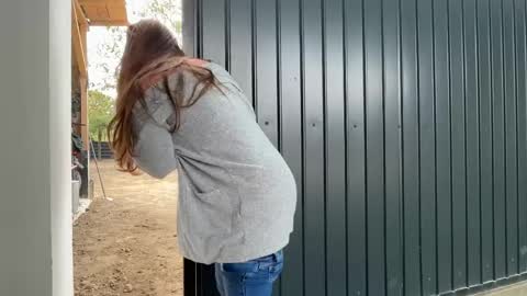 Snapshot of nyconik chatting on May 2026 09:14:01 AM Nicol online show from May 2026 09:14:01 AM