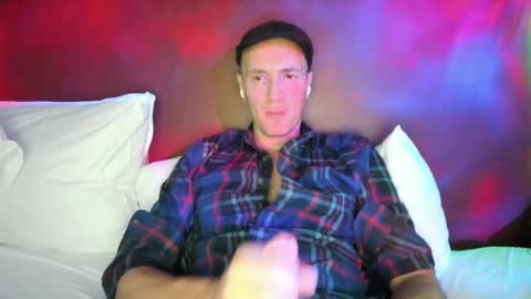 HudsonValleyNYfun online show from November 2025 03:45:01 AM