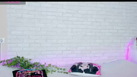 Kat online show from December 2025 09:18:01 AM