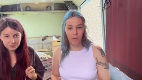 Creamy Grapefruit online show from October 2025 10:11:02 PM