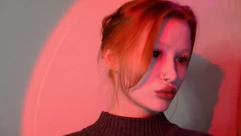 nyra_thira online show from January 2026 01:44:01 AM