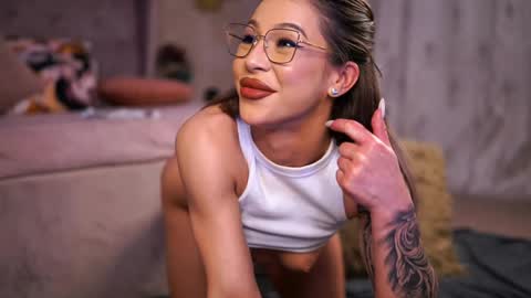 nyrobinova online show from January 2025 01:30:01 PM