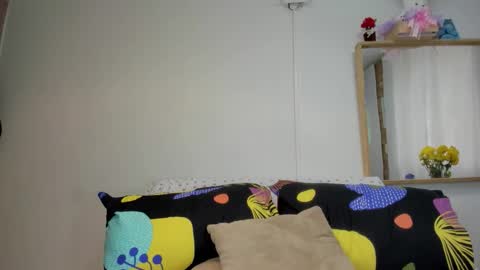 Snapshot of nyusha619933 chatting on October 2025 08:46:02 PM Laura nyu online show from October 2025 08:46:02 PM