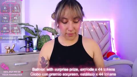 Alex   .    online show from March 2025 09:48:01 PM