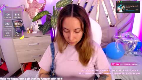 Alex   .    online show from October 2025 09:04:01 PM