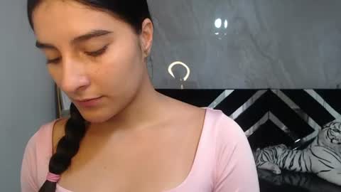 Nia  online show from July 2026 01:48:01 PM
