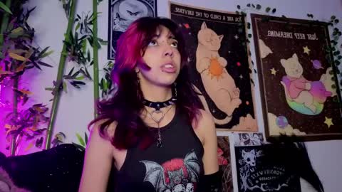   online show from April 2026 01:42:02 AM