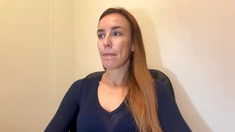 Snapshot of nyxelia_ chatting on October 2025 08:15:02 AM Anastasia online show from October 2025 08:15:02 AM