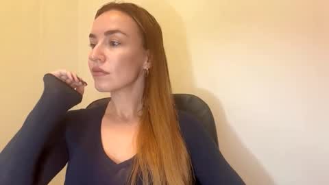 Snapshot of nyxelia_ chatting on November 2025 08:24:01 AM Anastasia online show from November 2025 08:24:01 AM