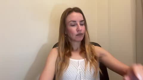 Anastasia online show from April 2026 07:09:02 AM