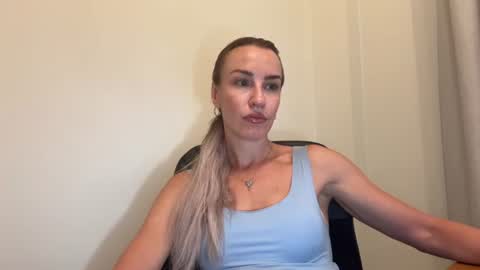 Snapshot of nyxelia_ chatting on June 2026 08:02:01 AM Anastasia online show from June 2026 08:02:01 AM