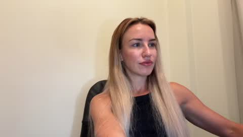 Snapshot of nyxelia_ chatting on July 2026 07:21:01 AM Anastasia online show from July 2026 07:21:01 AM